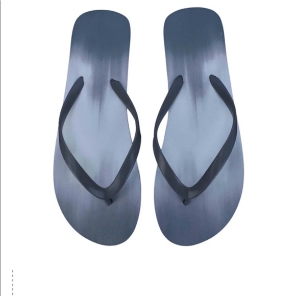 **FREE** WILD SAGE Francesca Ombre Women's Flip Flops in Grey - Picture 2 of 8